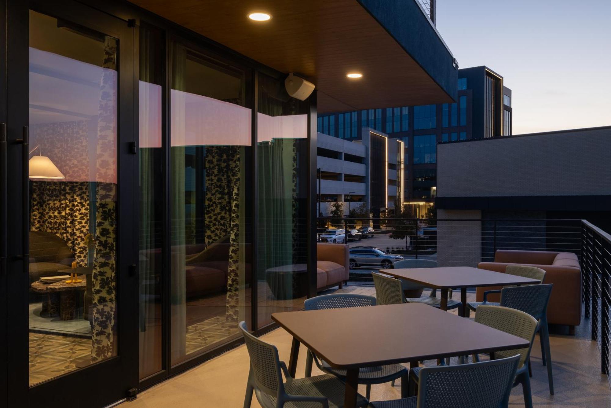 Denizen Hotel McKinney Exteriör bild